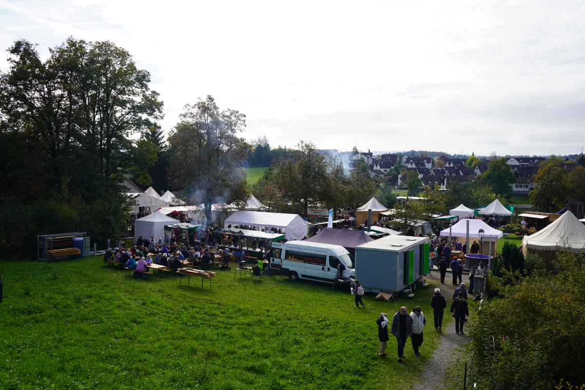 Der Markt in Grüningen